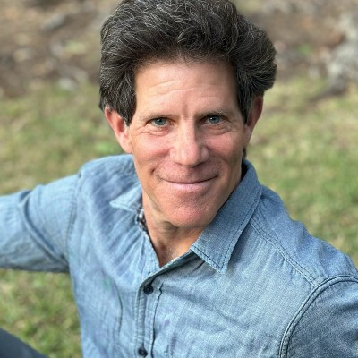 Headshot of Larry Smith